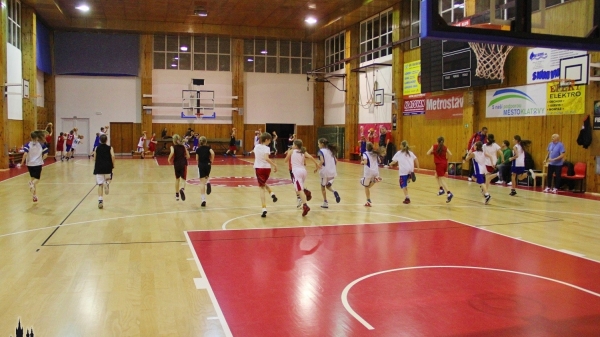 Návštěva panů Ginzburga a Slowiaka v BK Klatovy - trénink chlapci a dívky U12