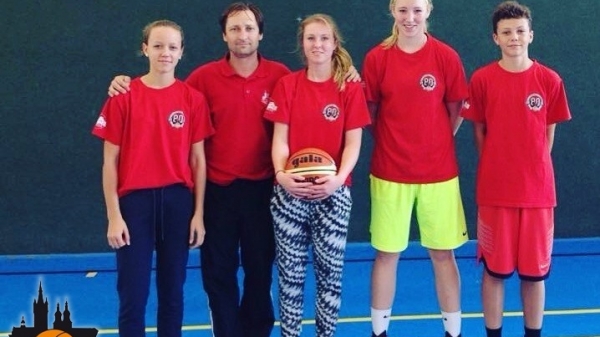 Tleskáme a děkujeme - Gymnazium