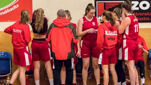 Kadetky U17 ve Varech a na Kladně