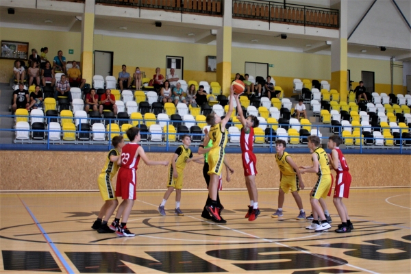 Úvodní rozskok - klukům U14 začíná ligová kariéra.