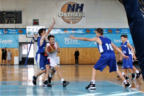 Ilustrační foto ze souboje o bronzové medaile na STEEL CUP U13 OSTRAVA 2021, ve kterém náš tým U13 zdolal Sokol Pražský.