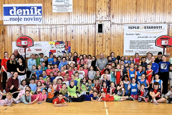 Titulní fotografií připomínáme duben 2024, kdy se naší akce pro 3 - 5.třídy, především díky žákům ZŠ Švihov, zúčastnilo 102 dětí. S 50 dětmi z 1 - 2.tříd z prvního dne, vytvořily rekord našich akcí ... 152 dětí. 