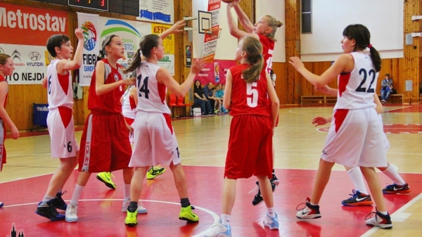 Národní finále mladších minižaček U12 Klatovy 2015 - den 1