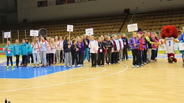 Národní finále mladších minižaček U12 Klatovy 2015 - zahájení