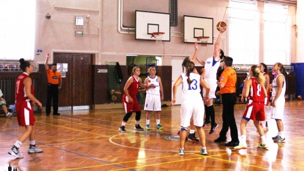 Ženy přátelsky s BaK