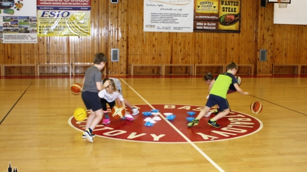 První náborový den